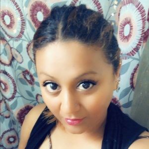 Meet your Posher, Dora